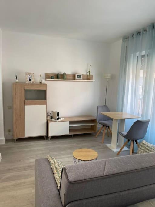 Oasis Plus Sevilla Dış mekan fotoğraf
