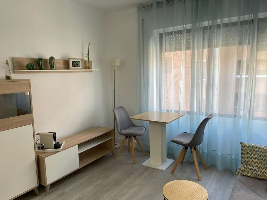 Oasis Plus Sevilla Dış mekan fotoğraf